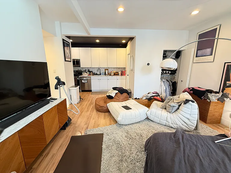 651 N Paulina St #CH — Photo 12