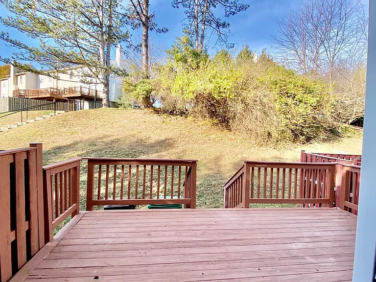 610 Coral Reef Dr — Photo 15