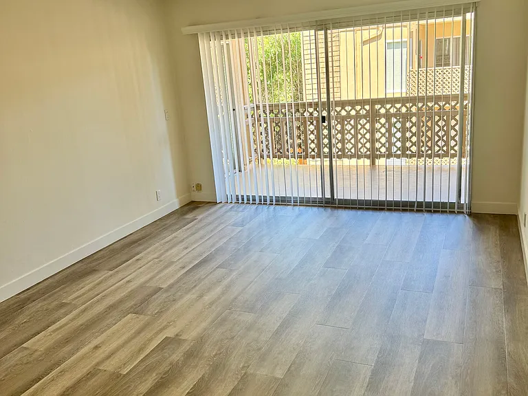 1515 The Glens Apartments — Photo 33