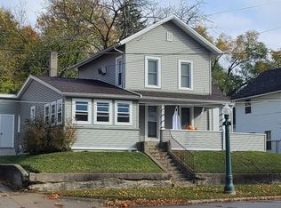 422 N Riley St, Kendallville, IN 46755