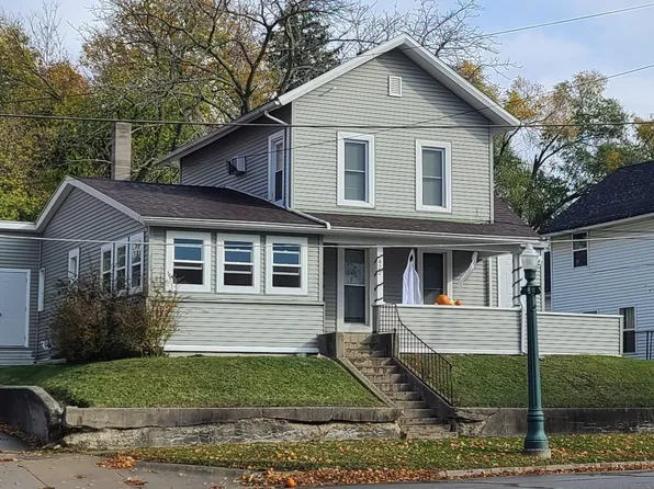 422 N Riley St, Kendallville, IN 46755