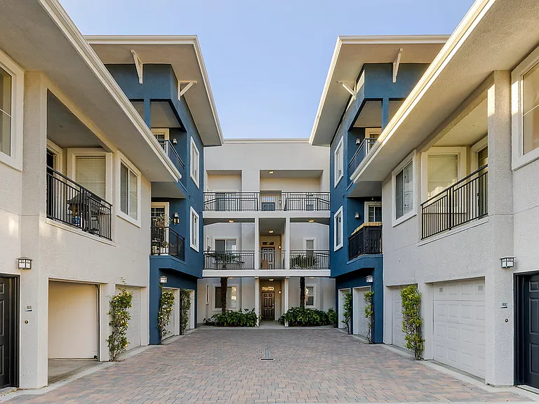 Carmel Creek — Photo 47
