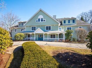 140 Lincoln Rd APT 313, Lincoln, MA 01773