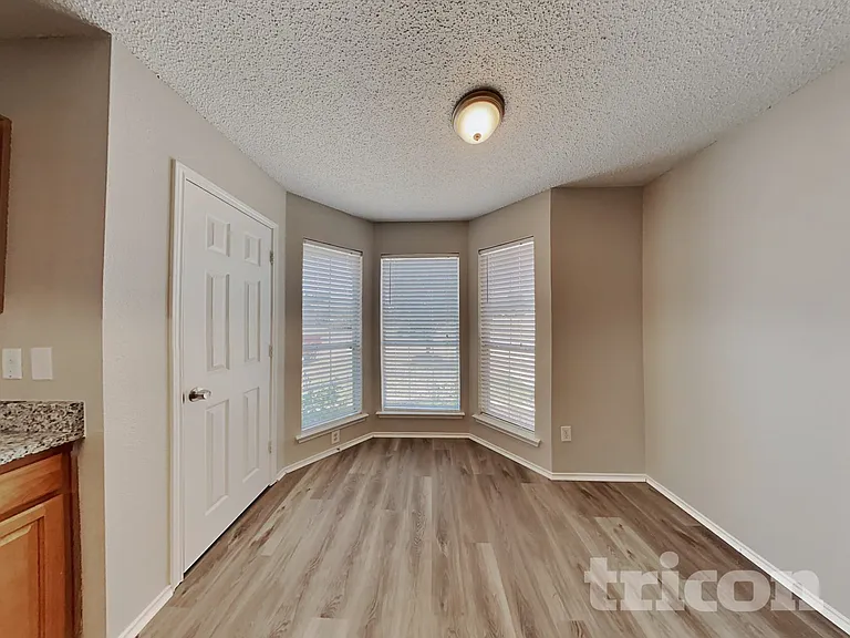 2745 Castro Ln — Photo 6