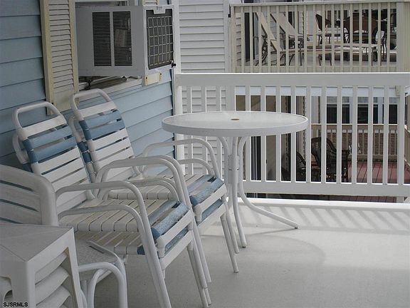 5th image of 5039 Haven Ave