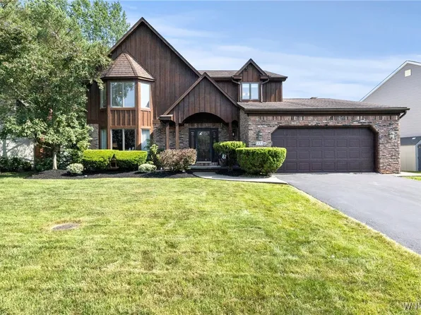 13 Thames Ct, Getzville, NY 14068