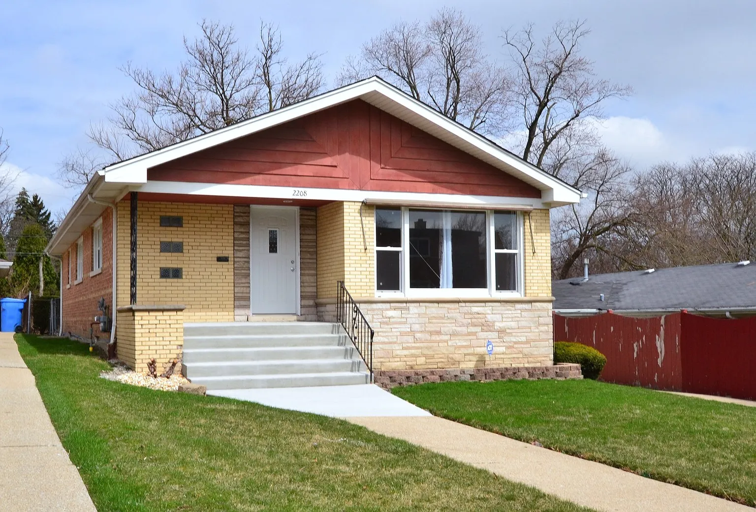 2208 W 119th St photo 1