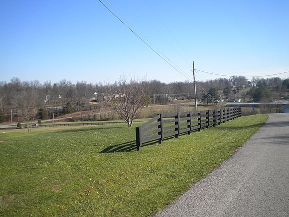 5th image of 200 Meadow Lake Ln