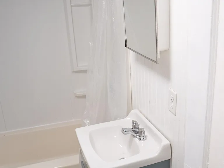 405 Orchard St — Photo 10