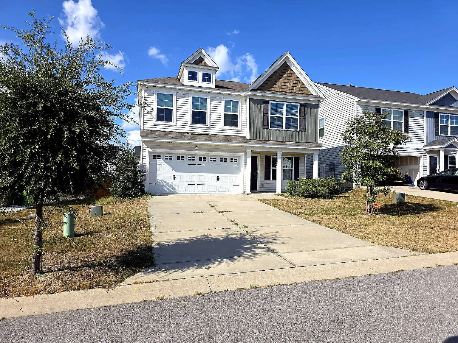 3 bed, 2.5 bath, $2,100 — Photo 2