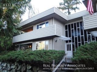 6137 NE 193rd Pl, Kenmore, WA 98028