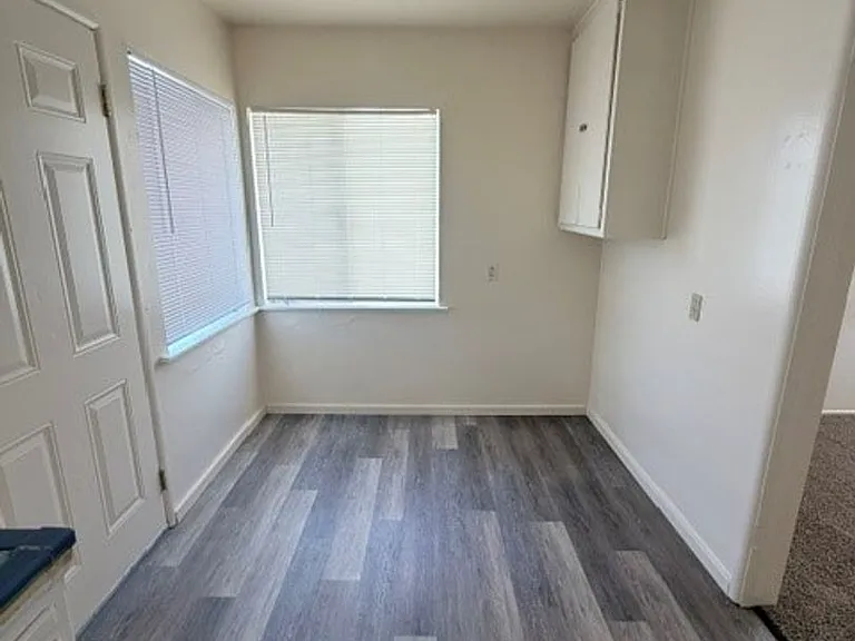 1414 Eureka St — Photo 5