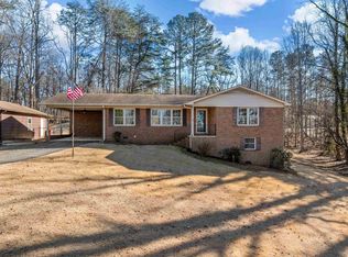 1240 Dickson Rd, Campobello, SC 29322