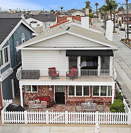 Bird's eye view of home looking down Park Avenue to Little Island bridge.
