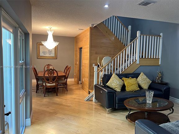 3rd image of 1541 Yellowheart Way