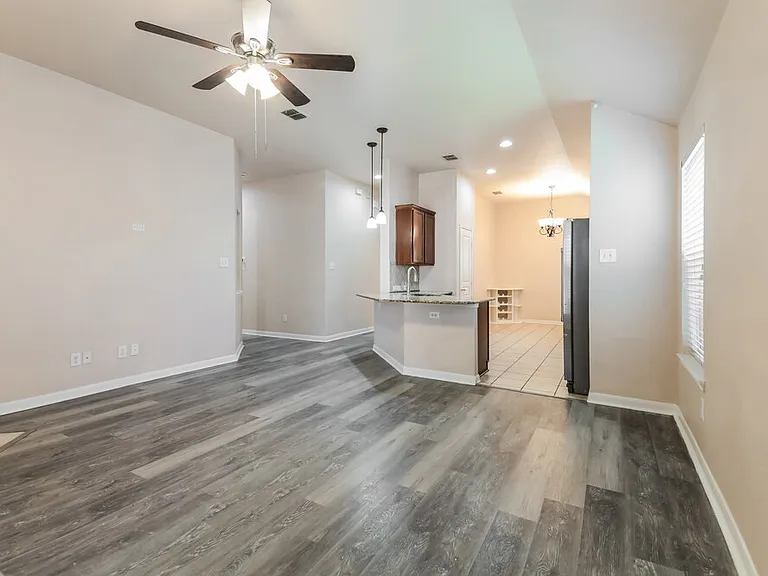 12153 Angel Food Ln — Photo 4