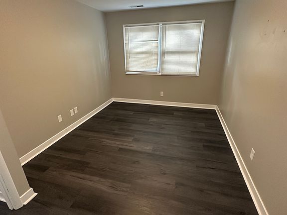 4th image of 9949 Kennedy Ave APT 2