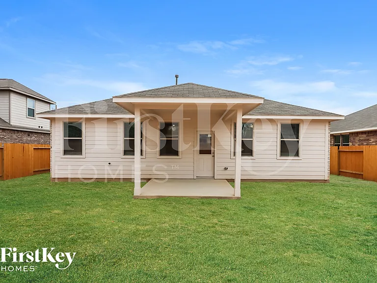 26020 Babe Ruth Dr — Photo 15
