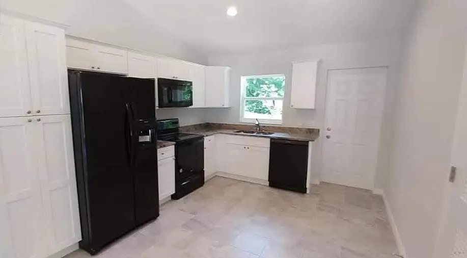 2 bed, 987 sqft, $1,225 — Photo 3