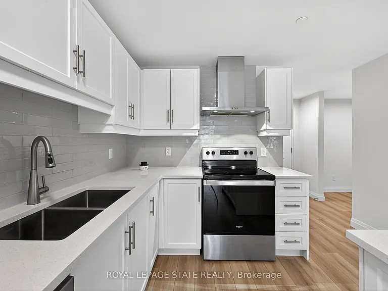 153 Wilson St W #310 — Photo 6