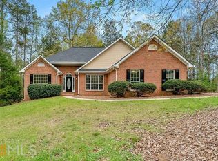 300 River Point Dr, McDonough, GA