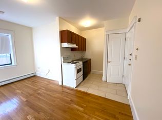 905 Beacon St #11, Boston, MA 02215
