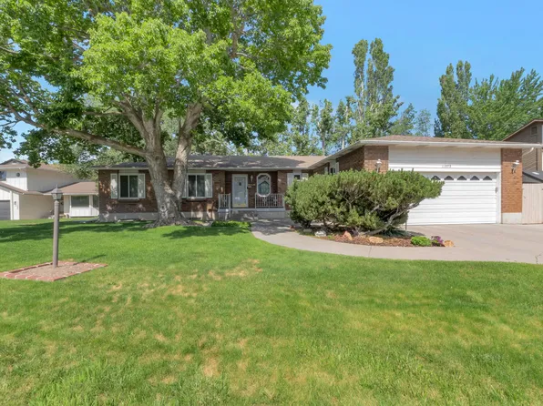 11072 Windy Peak Ridge Dr #32, Sandy, UT 84094