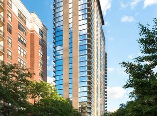Aurelien, Chicago, IL 60610