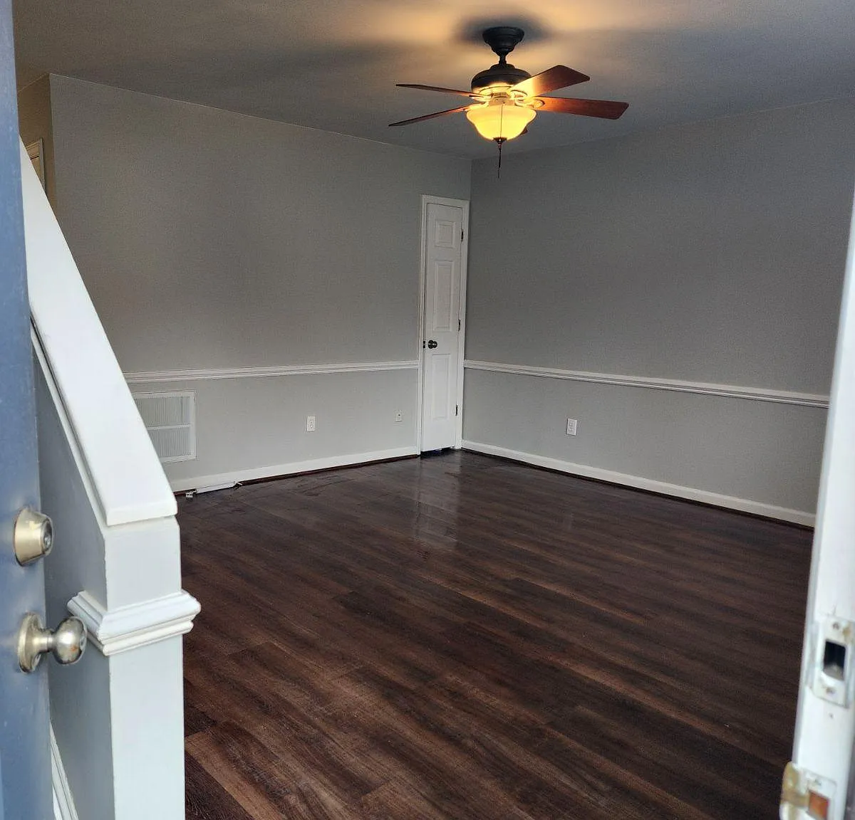 2 bed, 2.5 bath, 1080 sqft, $1,545 — Photo 2