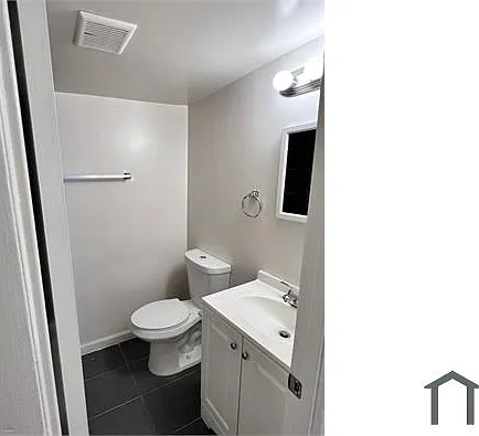 5330 E St SE #6 — Photo 6