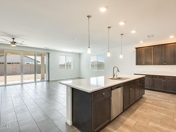 3rd image of 1171 E CRESTRIDGE Drive