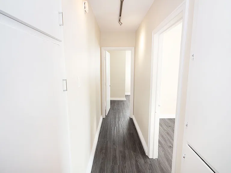 315 Marion St #7 — Photo 13