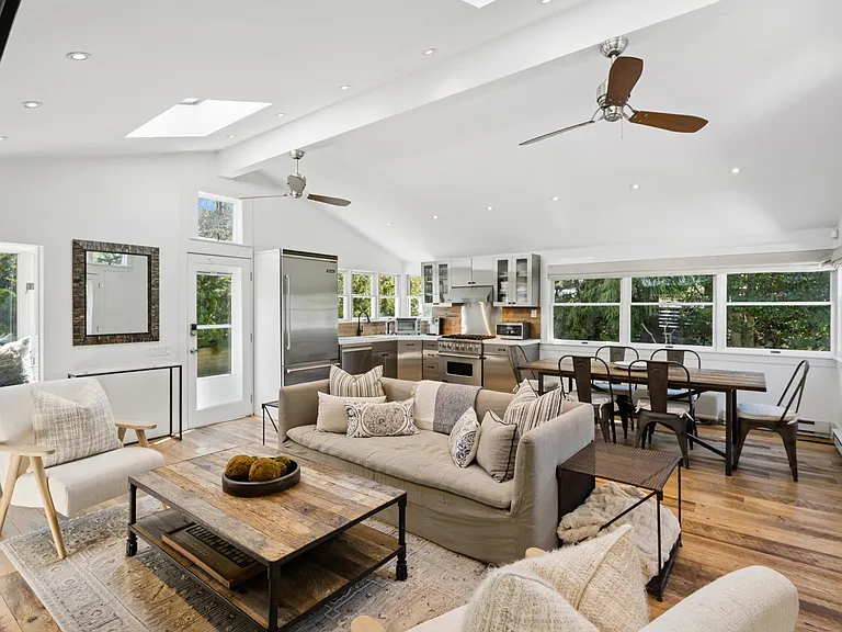 21 Mako Ln — Photo 3