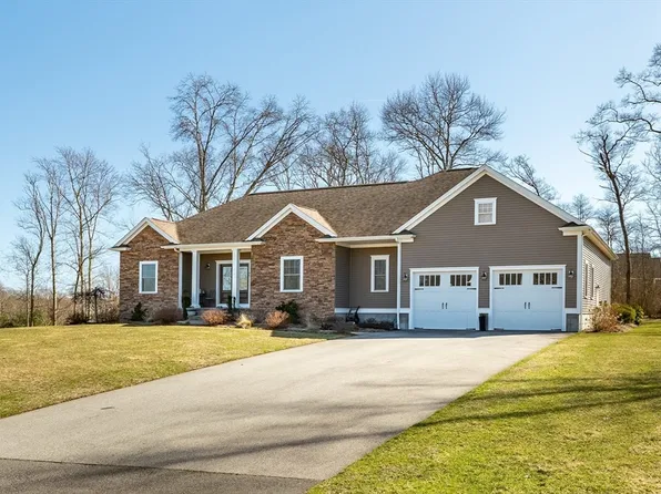 95 Winslow Way, Swansea, MA 02777