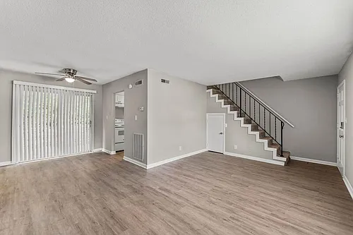 918 Donaldson Rd #103 Photo 1