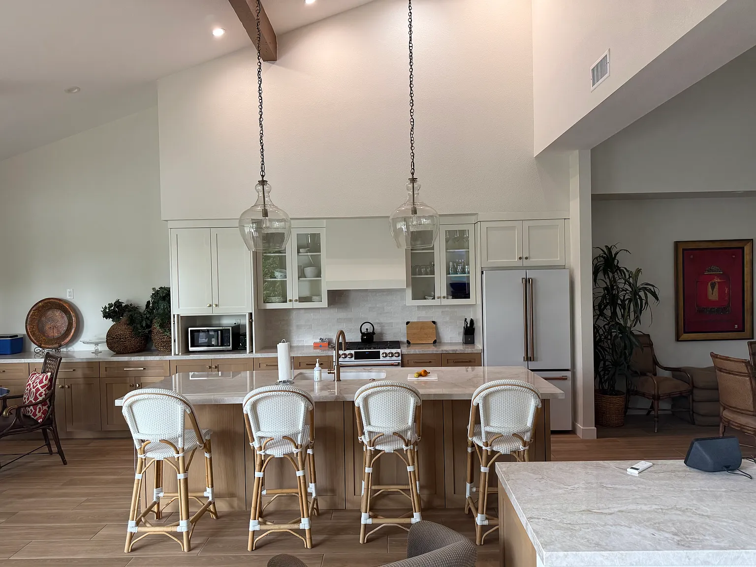 3 bed, 2852 sqft, $7,500 — Photo 4