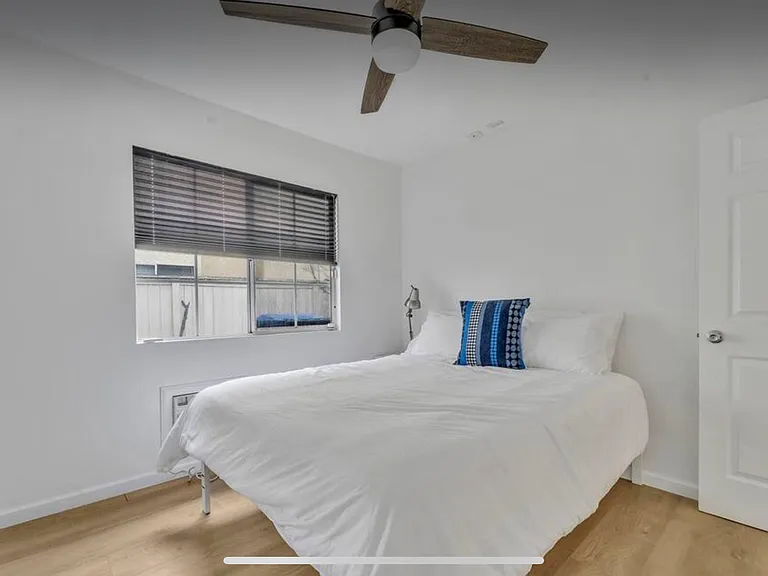 5657 W Avenue L6 — Photo 8