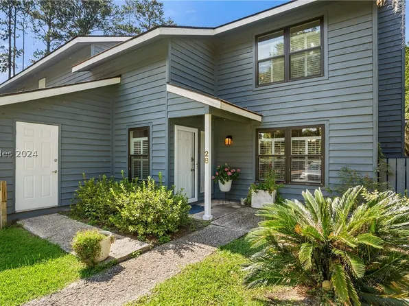 28 Battery Ln, Beaufort, SC 29902