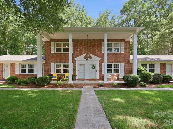 101 Boyd Dr APT 2C, Flat Rock, NC 28731