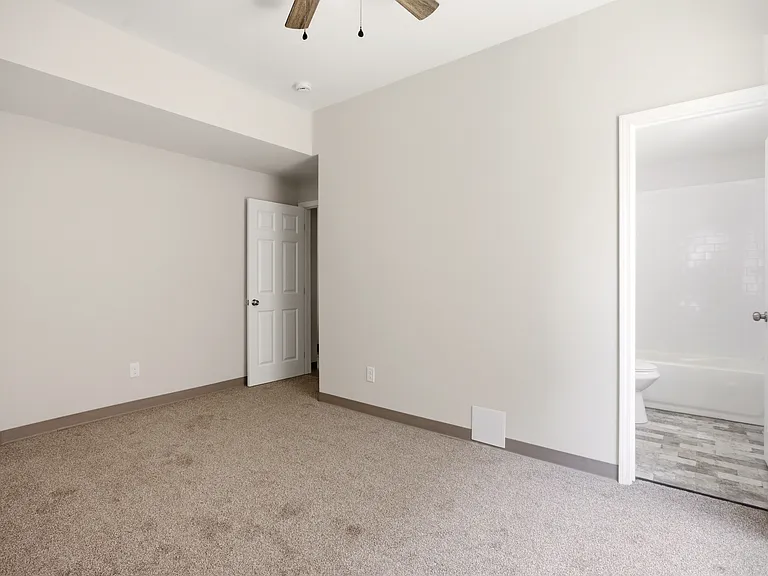 Delmar Estates — Photo 10