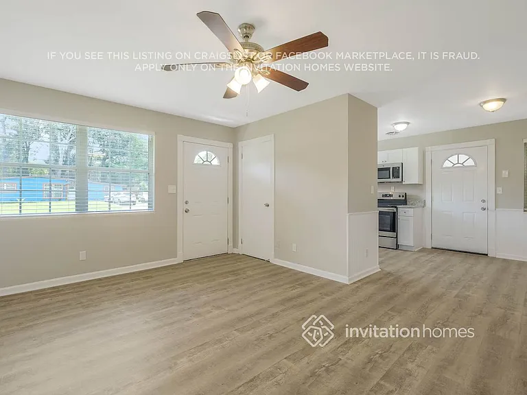 7917 Chateau Dr S — Photo 4