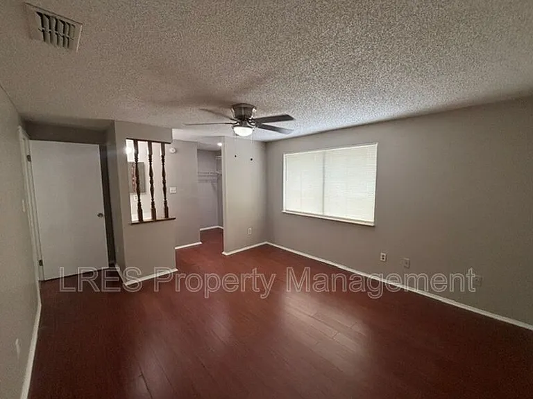 4974 Sanoma Vlg — Photo 18