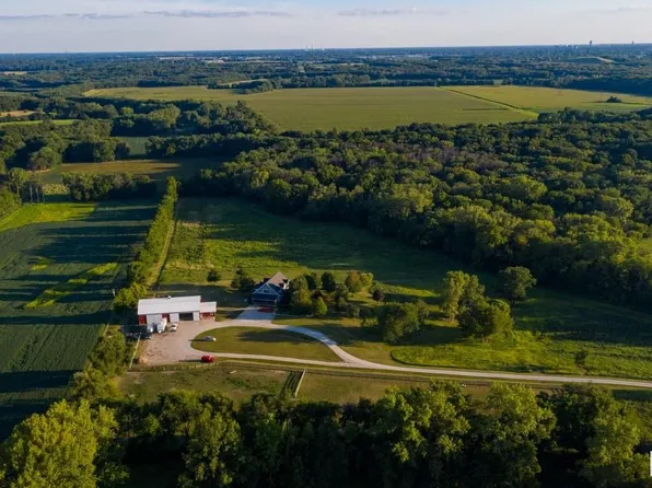 3750 Sherman Rd, Sherman, IL 62684