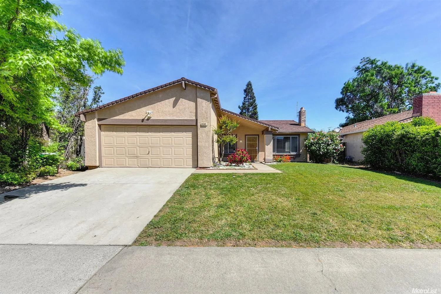9565 Hollingsworth Way photo 1
