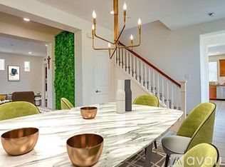 24351 Verdugo Cir #24351, Valencia, CA 91354