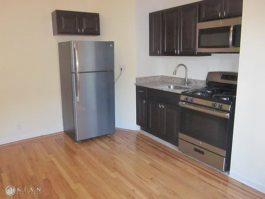 Rented by Kian Realty | media 12