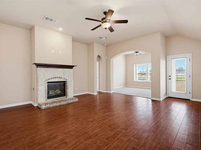 6033 Roma St — Photo 9