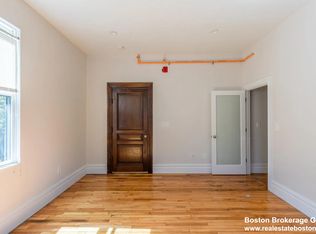 89 Cedar St ROOM 2-4, Roxbury, MA 02119