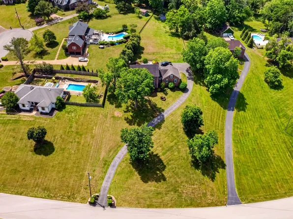 1103 Gleaves Glen Dr, Mount Juliet, TN 37122