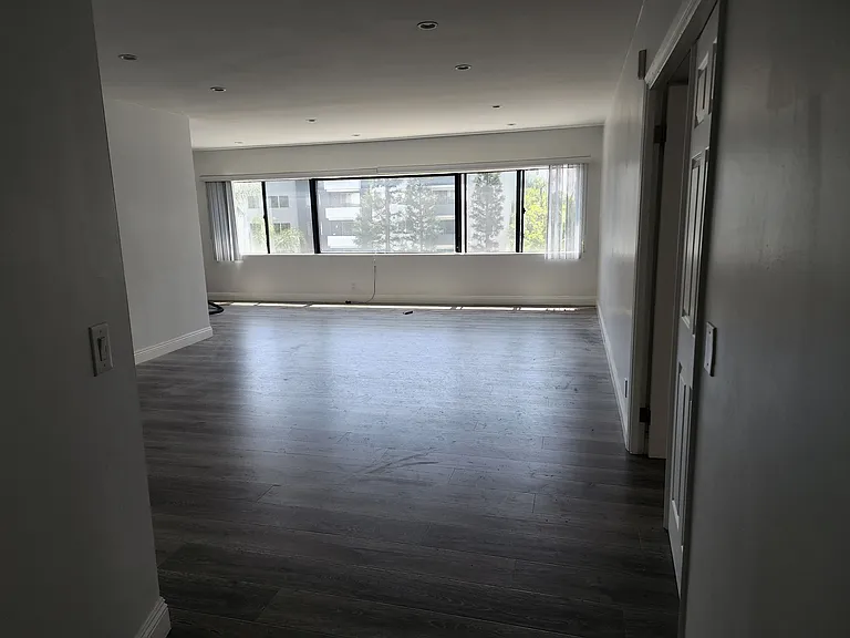 10635 Wilshire Blvd — Photo 6